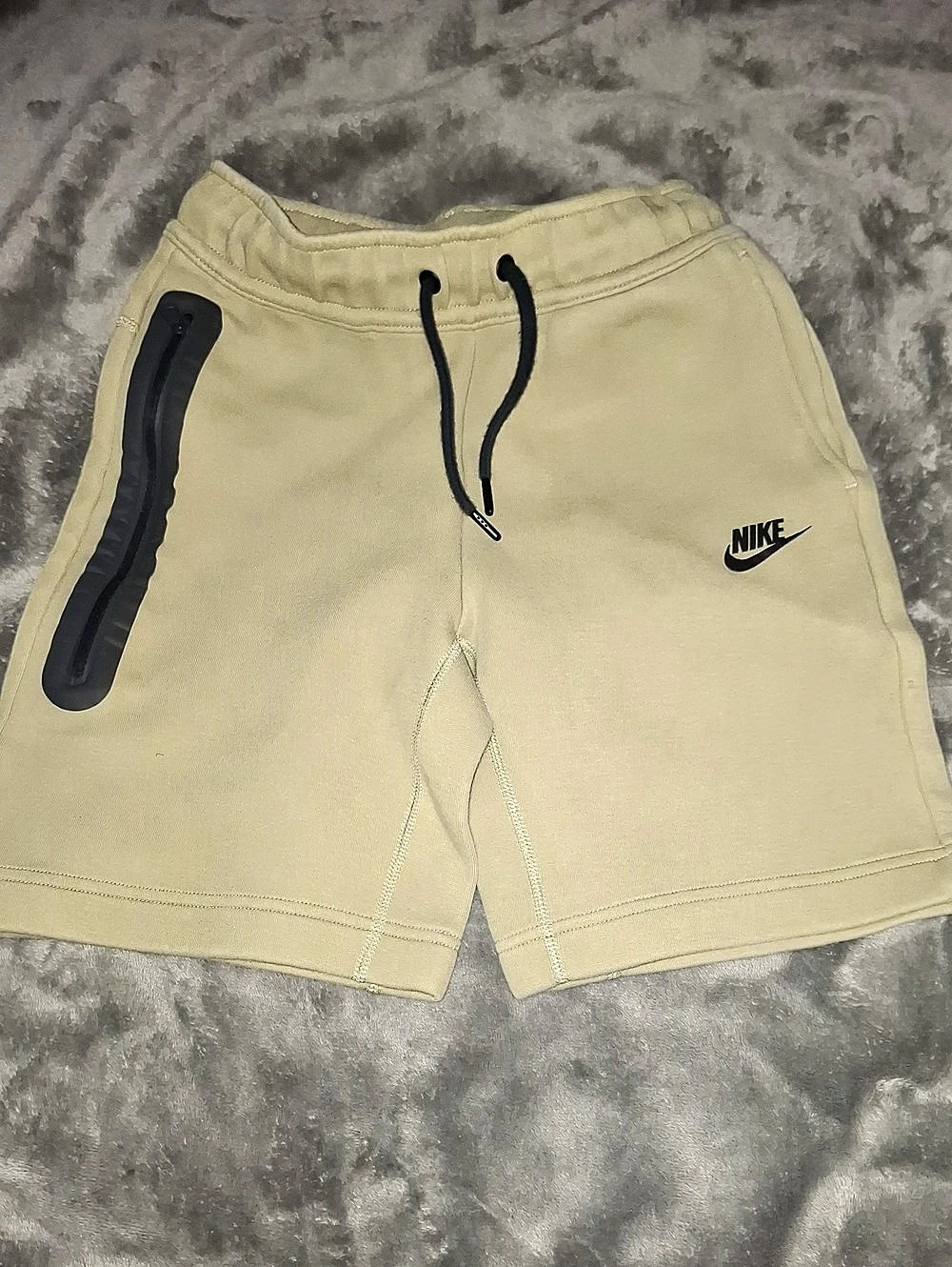 Nike Sportswear Tech Fleece Kids Shorts Athletic Shorts in Grenish Tan Color